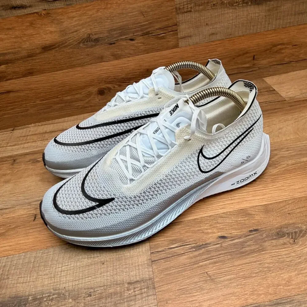 Nike ZoomX StreakFly Shoes men size 8 White Silver Metallic DJ6566-101